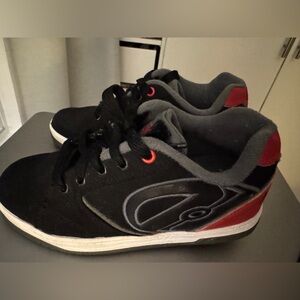 Heelys Kids Black and Red Low-Top Skate Sneakers